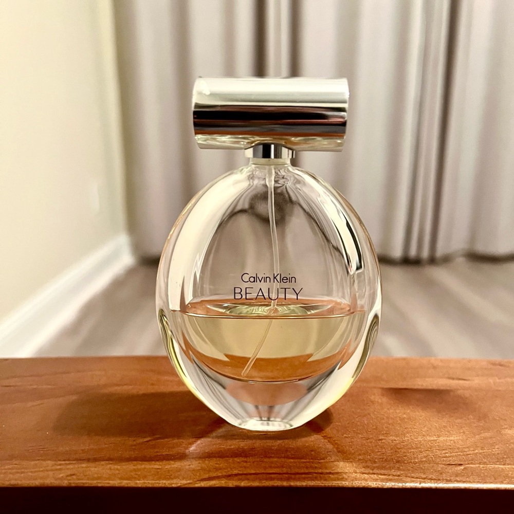 Calvin Klein Beauty EDP 1.7 oz / 50 ml Spray 40% Full Women’s Fragrance No Box
